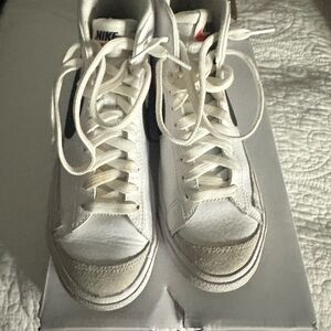 Nike blazer mid’77